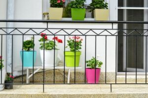 Donice na balkon które odmienią Twoją przestrzeń